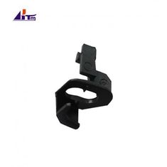 एटीएम स्पेयर पार्ट्स Diebold Opteva वाइड फेंडर स्ट्रिपर 49016962000D