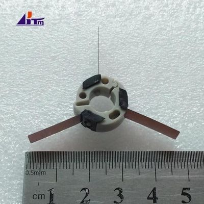 एटीएम स्पेयर पार्ट्स Diebold रोलर Assy 49024217000B 4P007460-B