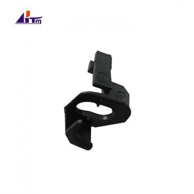 एटीएम स्पेयर पार्ट्स Diebold Opteva वाइड फेंडर स्ट्रिपर 49016962000D