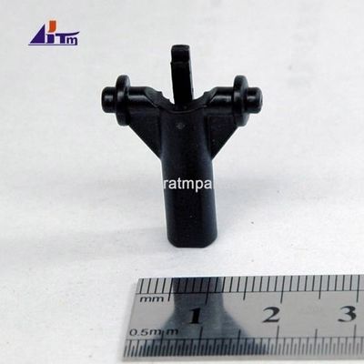एटीएम मशीन पार्ट्स Diebold Opteva Pivot Block 49204049000A