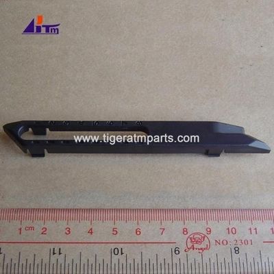 एटीएम मशीन पार्ट्स Diebold Opteva स्टैकर ट्रे रेल दाएं 49200629000A